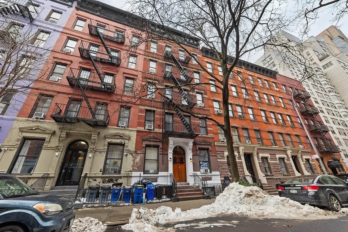 518 E 83rd St #2C - Photo 4 of 4