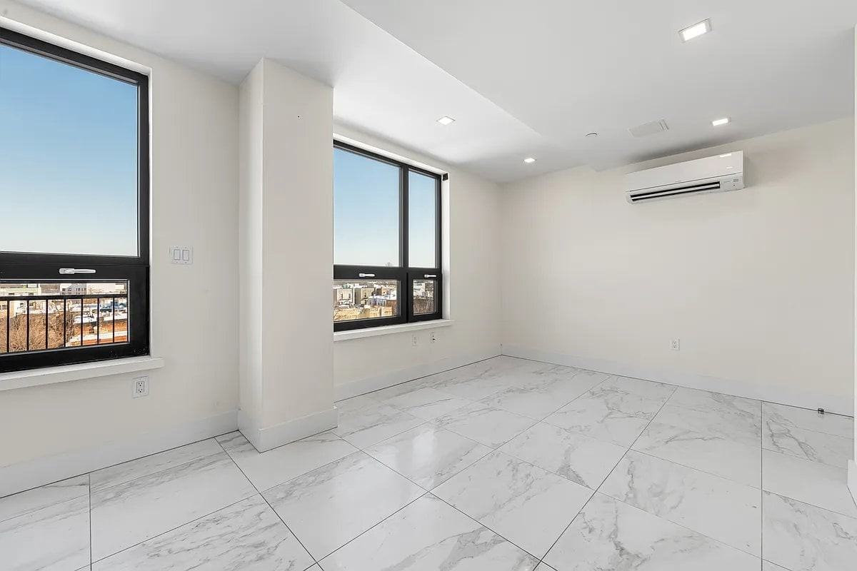 1801 Broadway #6J - Photo 3 of 11