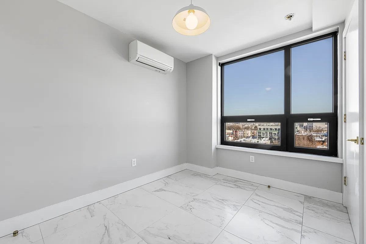 1801 Broadway #6J - Photo 6 of 11