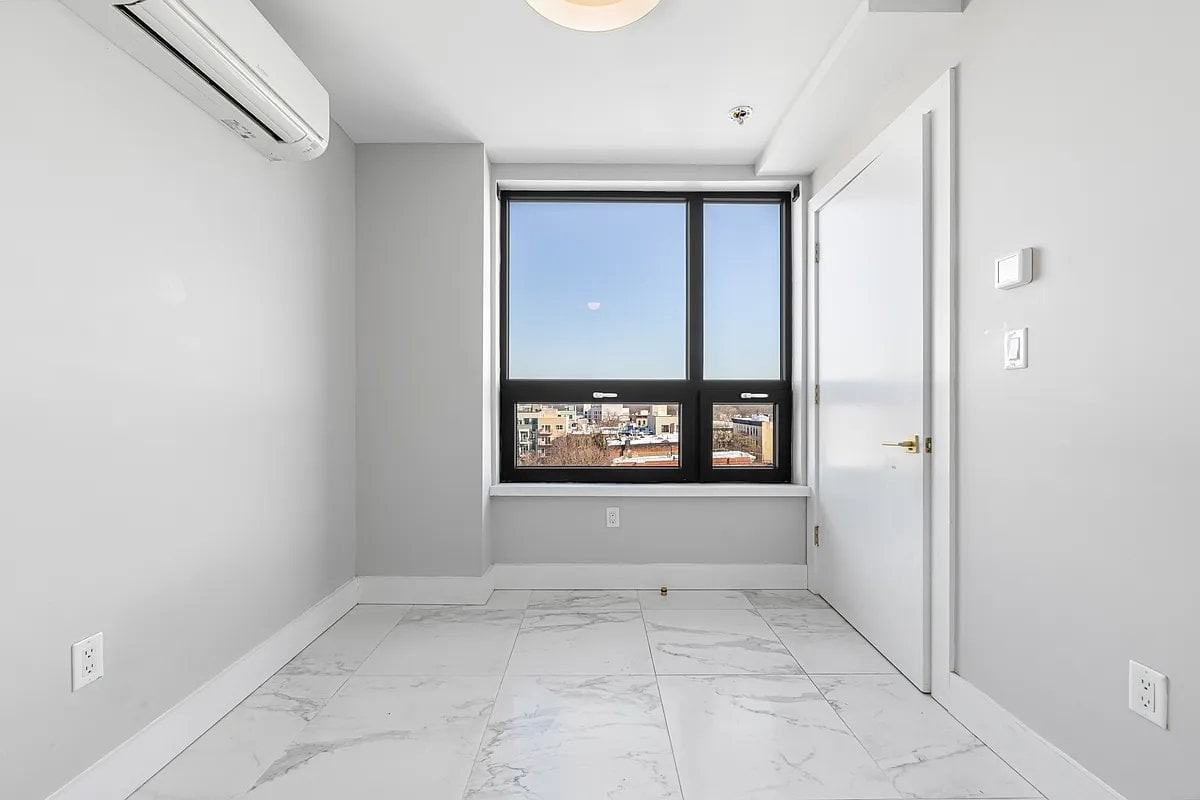 1801 Broadway #6J - Photo 7 of 11