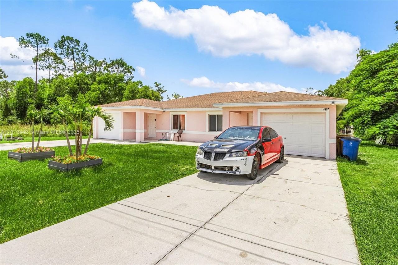 2412 Millie Ave S #2412-2412 - Photo 5 of 32