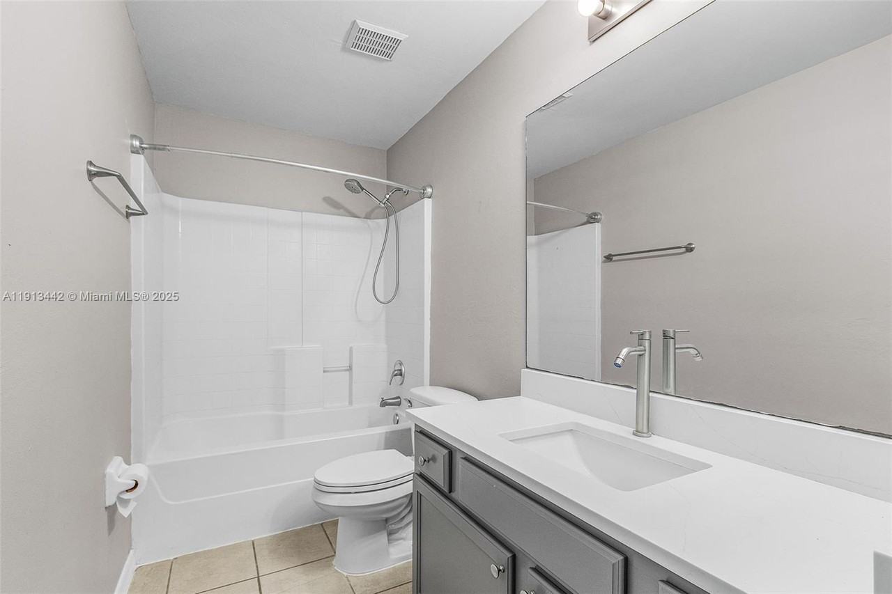 2412 Millie Ave S #2412-2412 - Photo 7 of 32