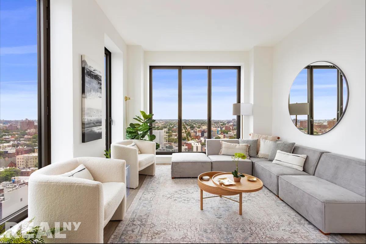 Vanderbilt Ave #PH3E - Photo 2 of 9