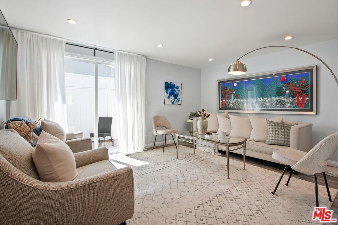 6438 Rhea Ave #6438 - Photo 6 of 9