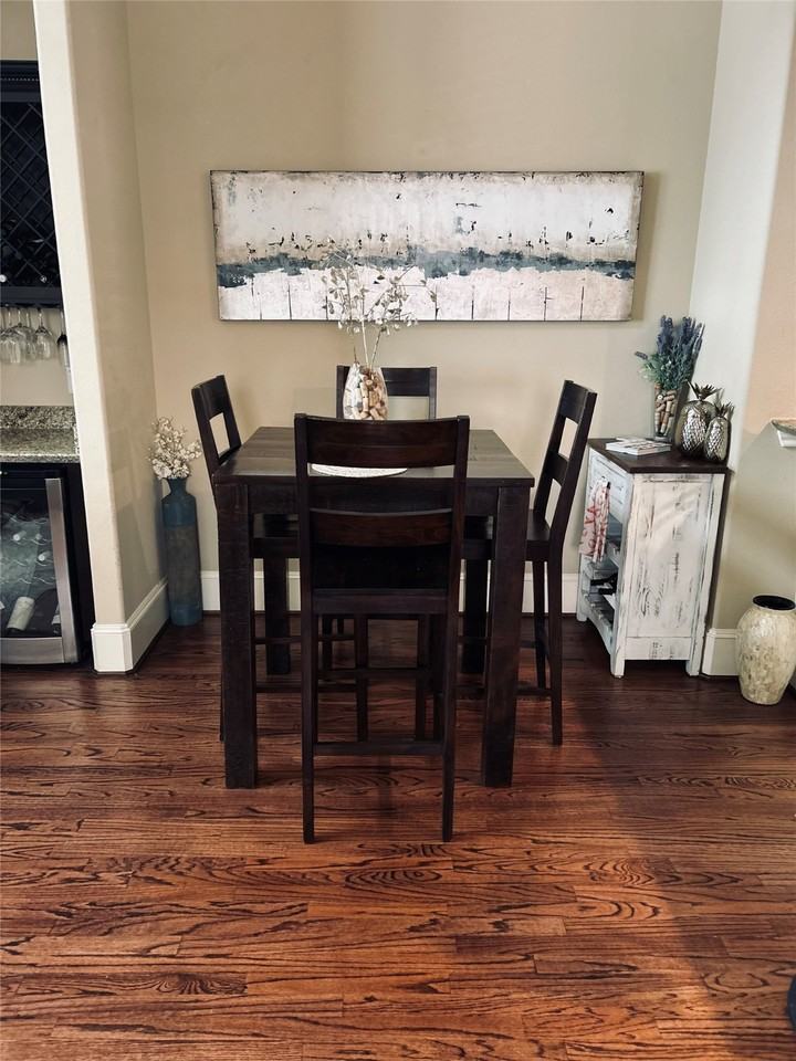 1049 W 22nd St #1049H - Photo 6 of 43