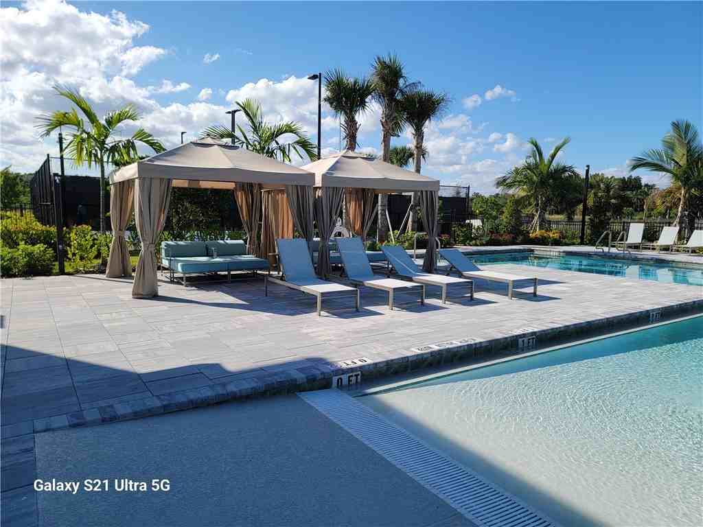 8433 Beagle Ter #8433 - Photo 5 of 32