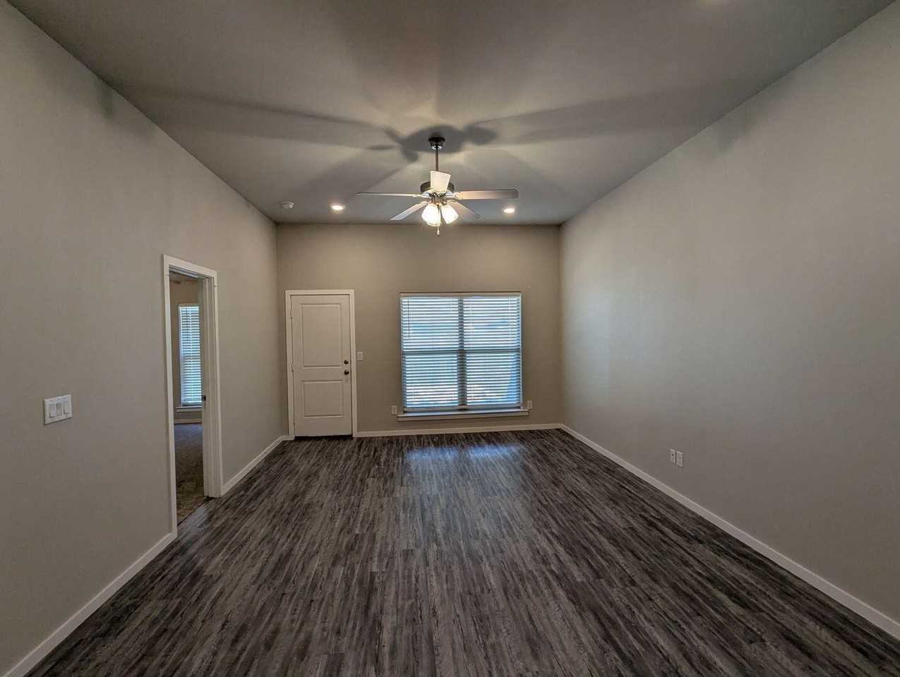 1628 133rd St #1628A - Photo 4 of 11