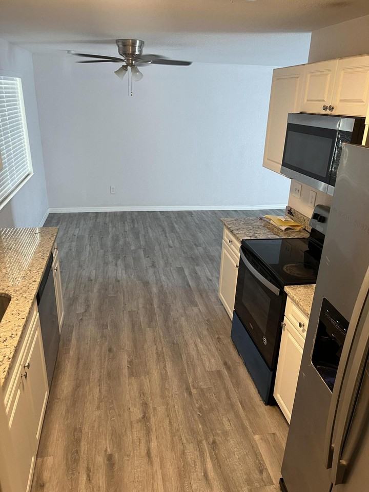 5706 Candlewood Ave #5706 - Photo 3 of 8