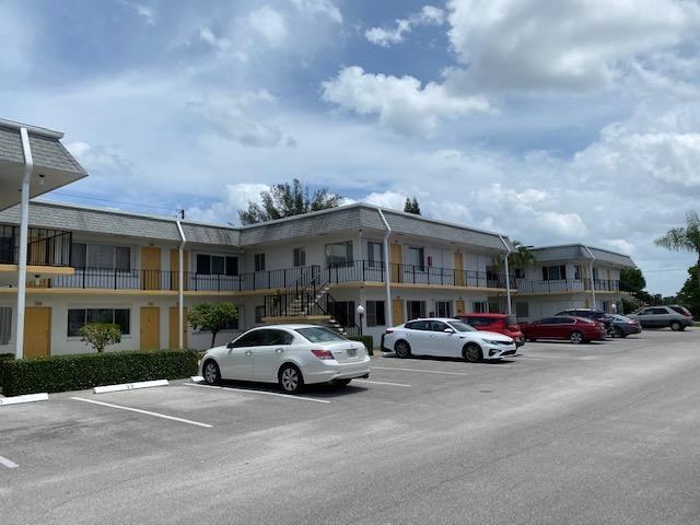 3360 Lake Osborne Dr #3360-107 - Photo 5 of 16