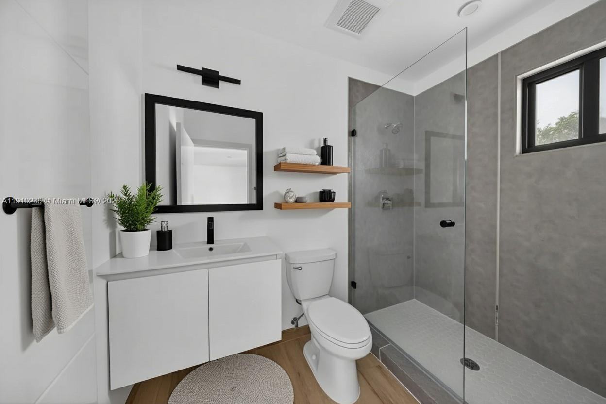 936 Nw 10th St #936-3 - Photo 5 of 33