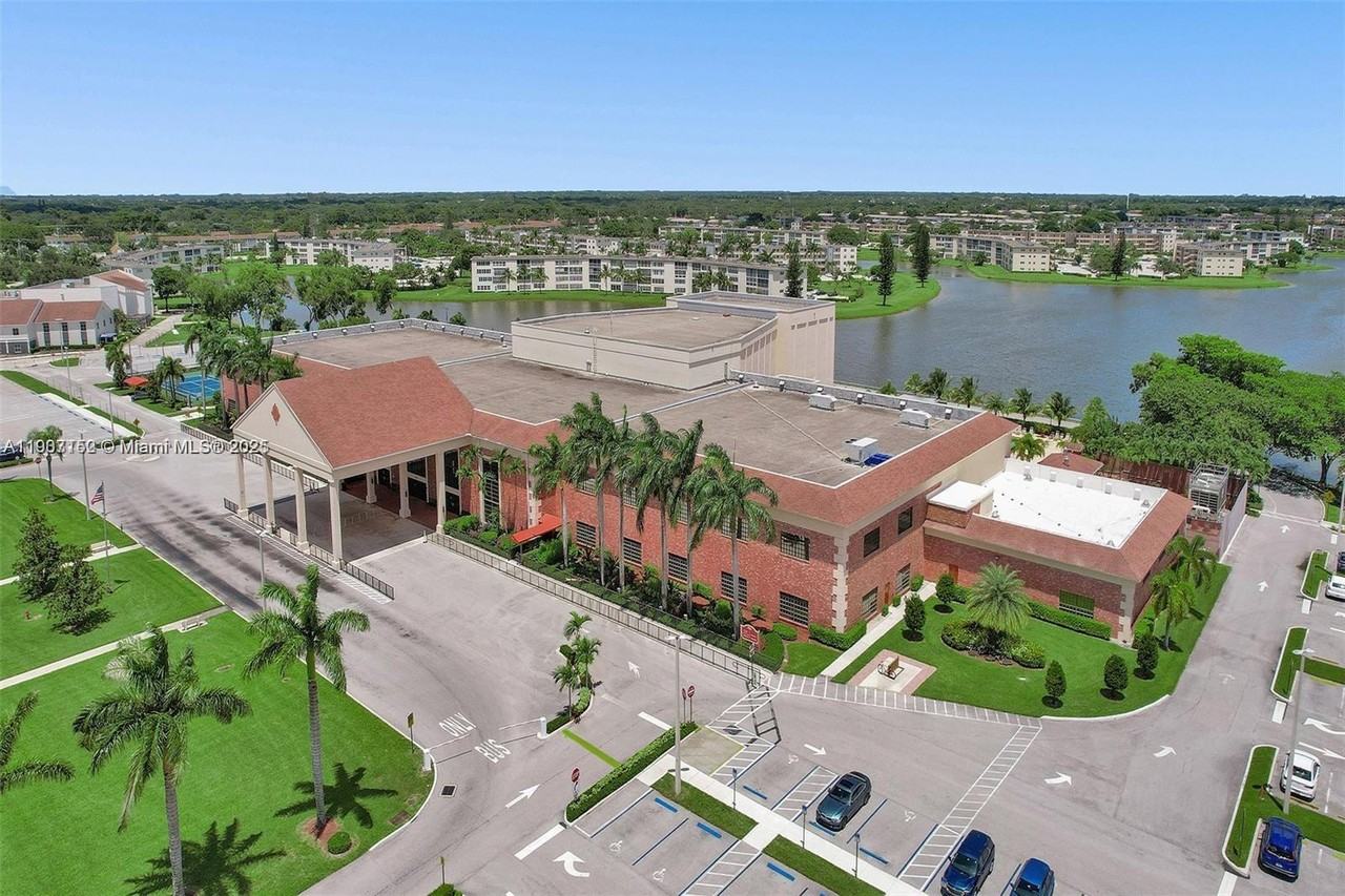 534 Mansfield M #534-534 - Photo 7 of 42