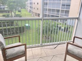 400 Village Green Cir W - Photo 1 of 1