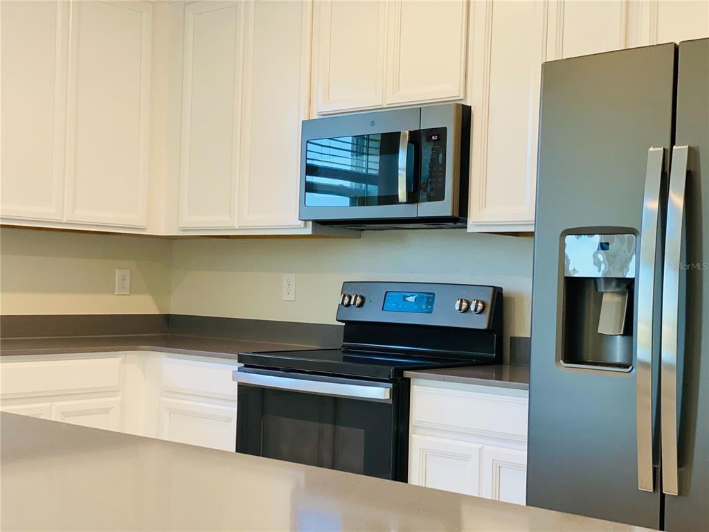 16436 Fernridge St #16436 - Photo 6 of 21