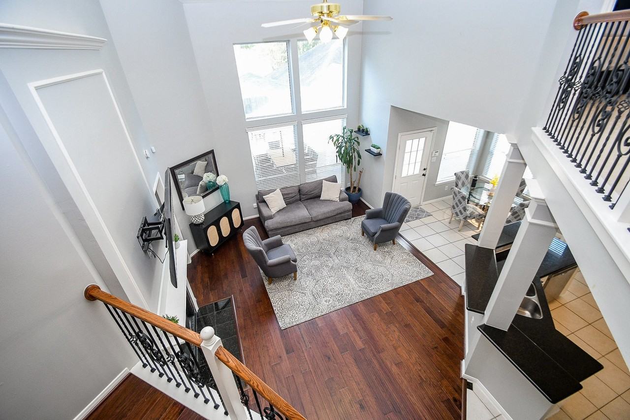 2114 Thistlerock Ln #2114 - Photo 5 of 31