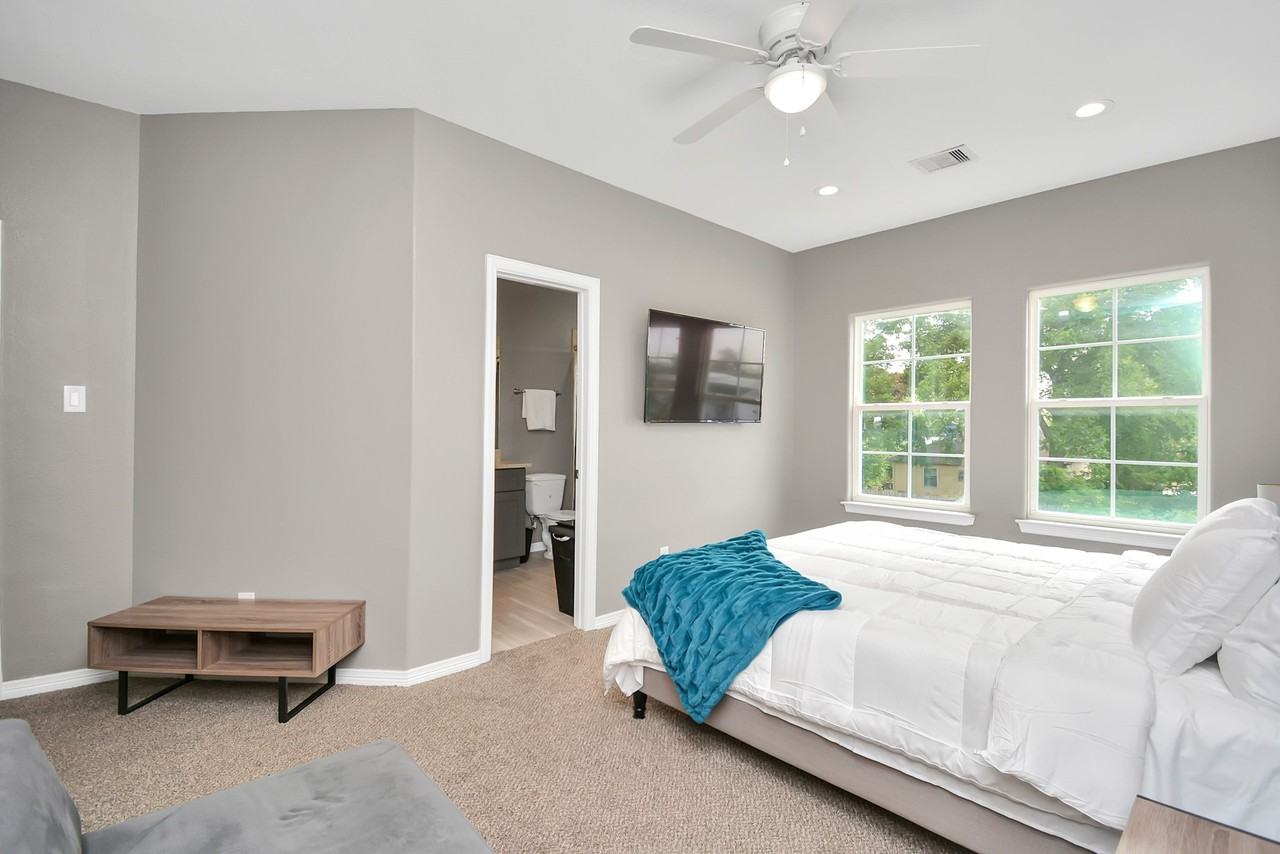 3019 Elysian St #3019 - Photo 3 of 38