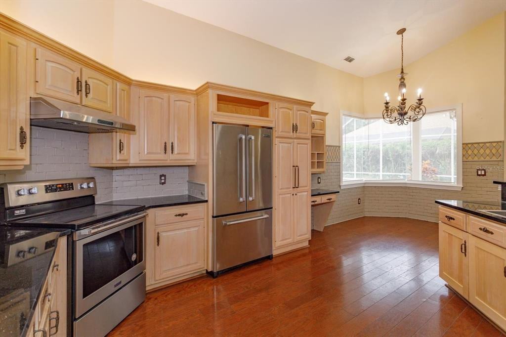 4829 Shoreline Cir #4829