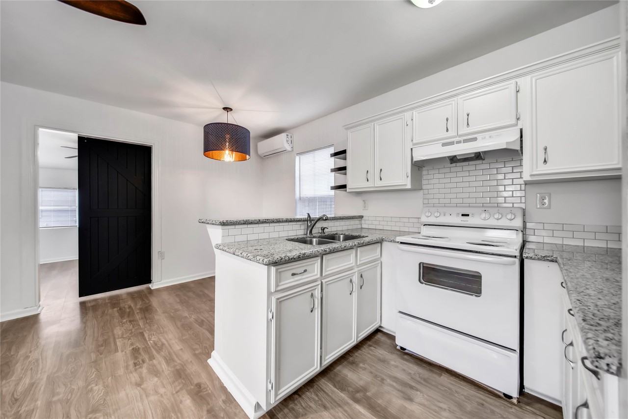 1710 Shelby St #1710A - Photo 6 of 20