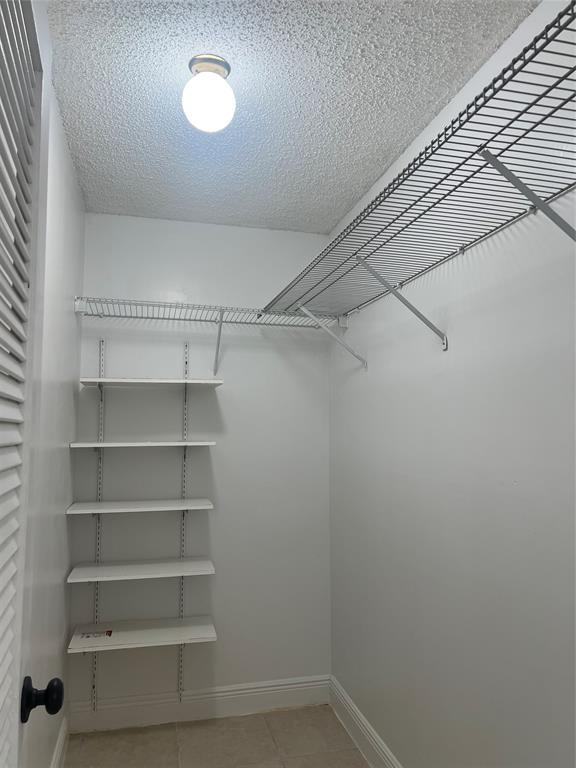 785 Burgundy St #785 - Photo 3 of 10