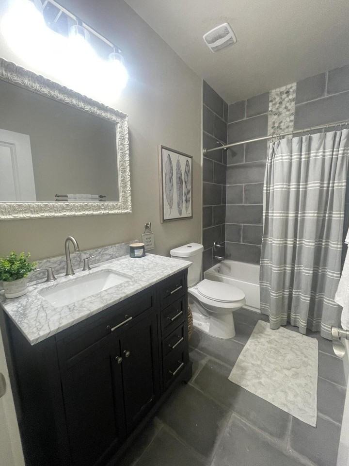 105 1st St #105 - Photo 6 of 50