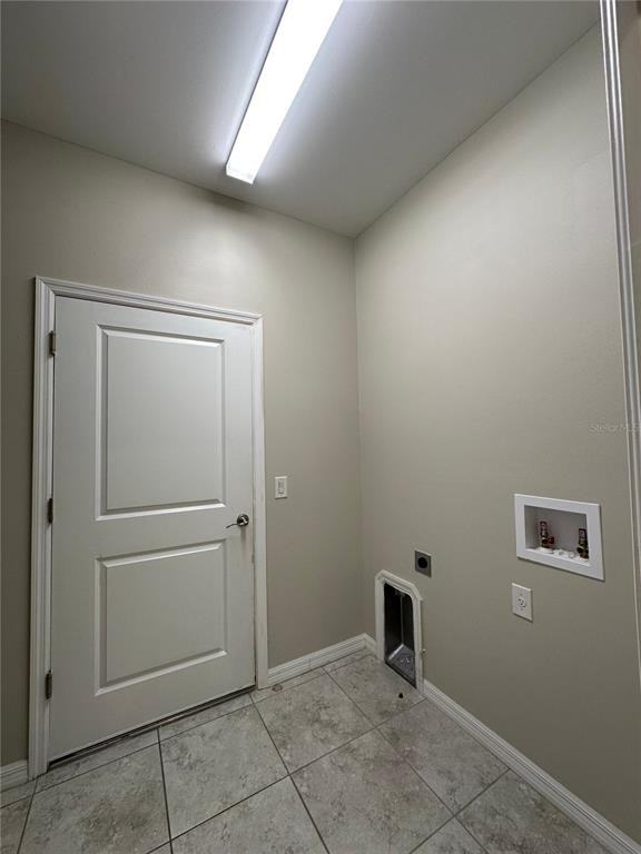 18463 Van Nuys Cir #18463 - Photo 7 of 16