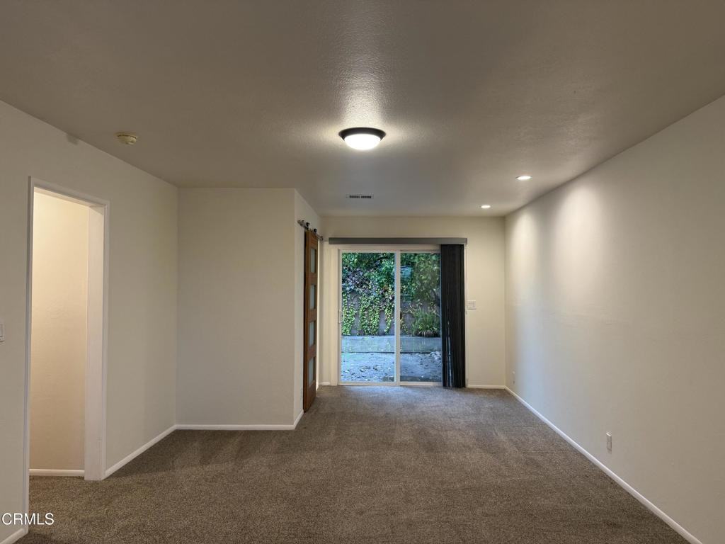 5651 N Bryn Mawr St #5651 - Photo 7 of 17