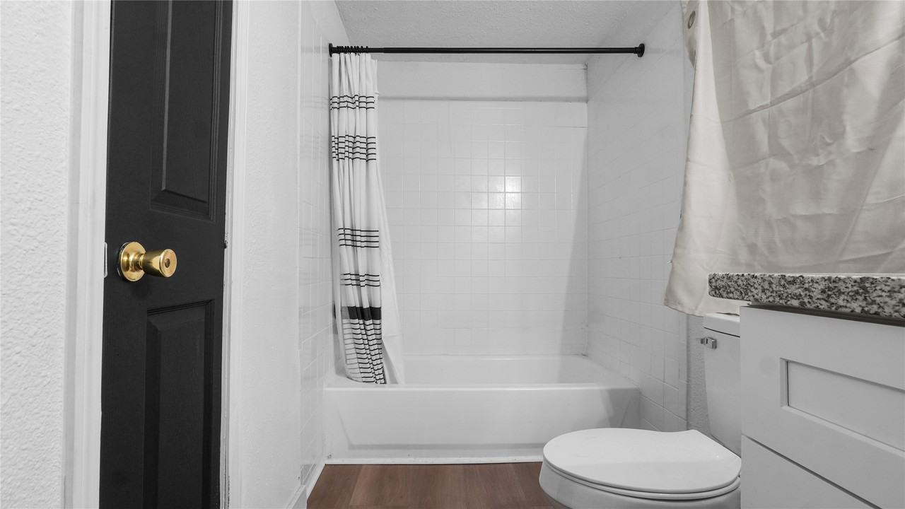 2359 Virginia Ct #2359 - Photo 6 of 20