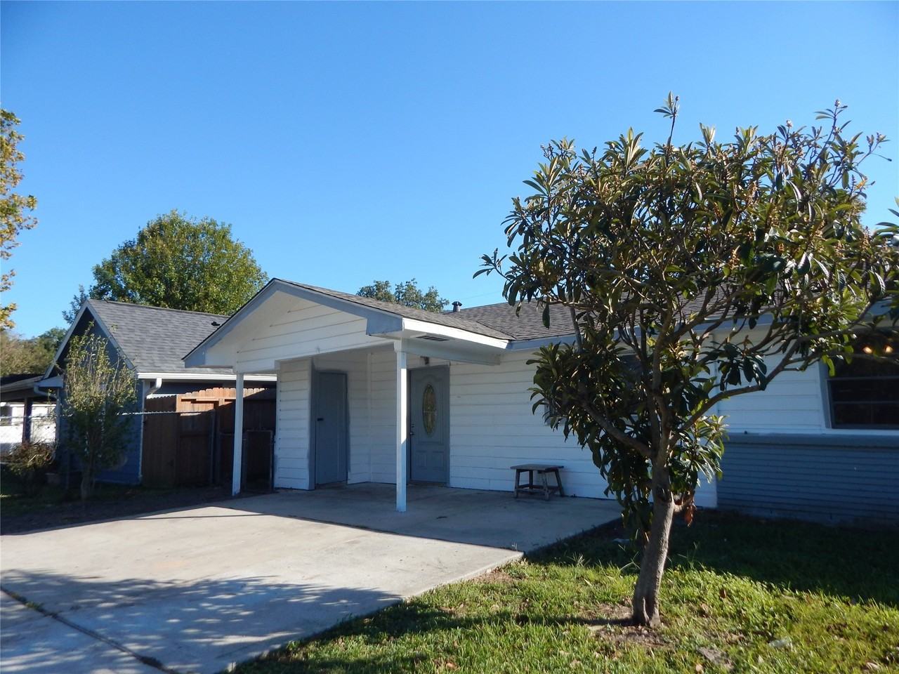 206 Arnett Ln #206 - Photo 2 of 28