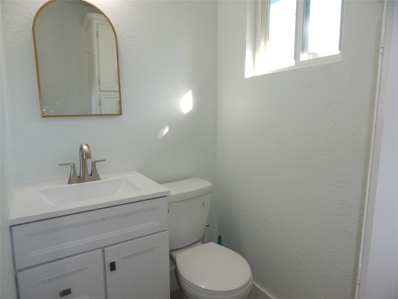206 Arnett Ln #206 - Photo 4 of 28