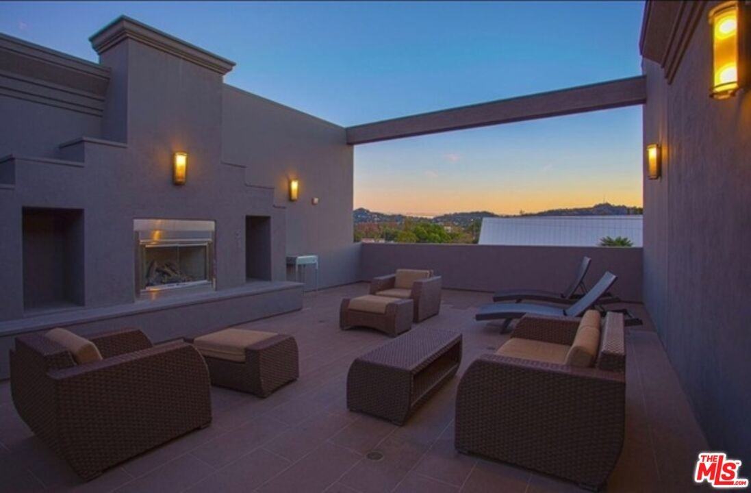 11925 Kling St #11925-311 - Photo 2 of 23