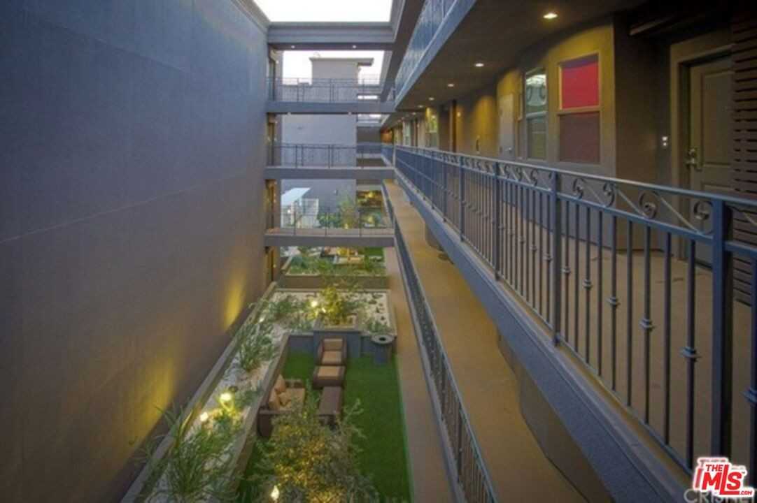 11925 Kling St #11925-311 - Photo 4 of 23