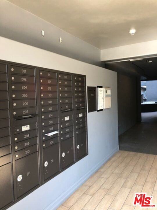 11925 Kling St #11925-311 - Photo 5 of 23