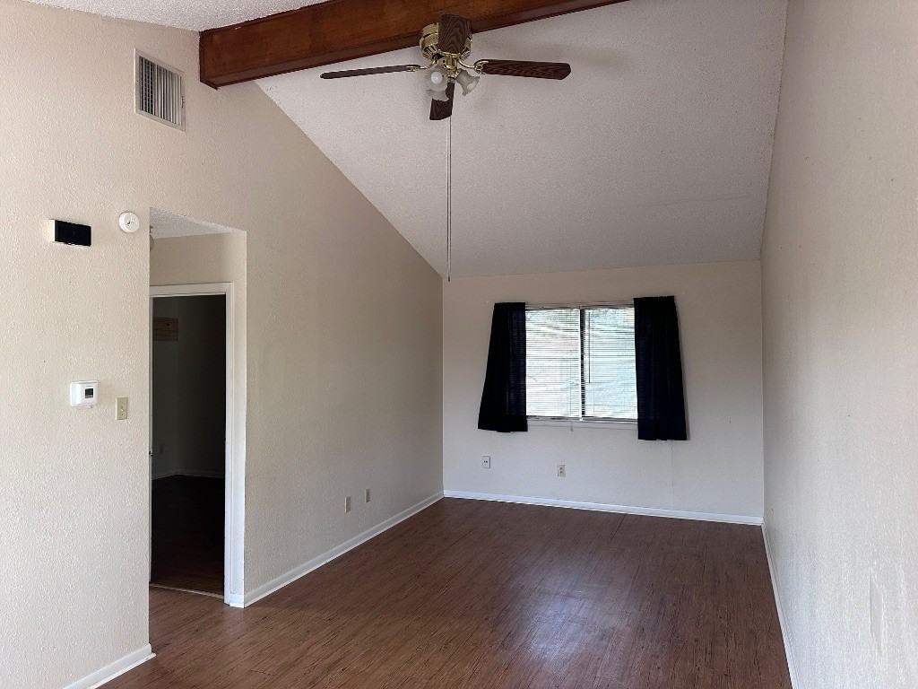 114 Thorne Rd #114B - Photo 2 of 11