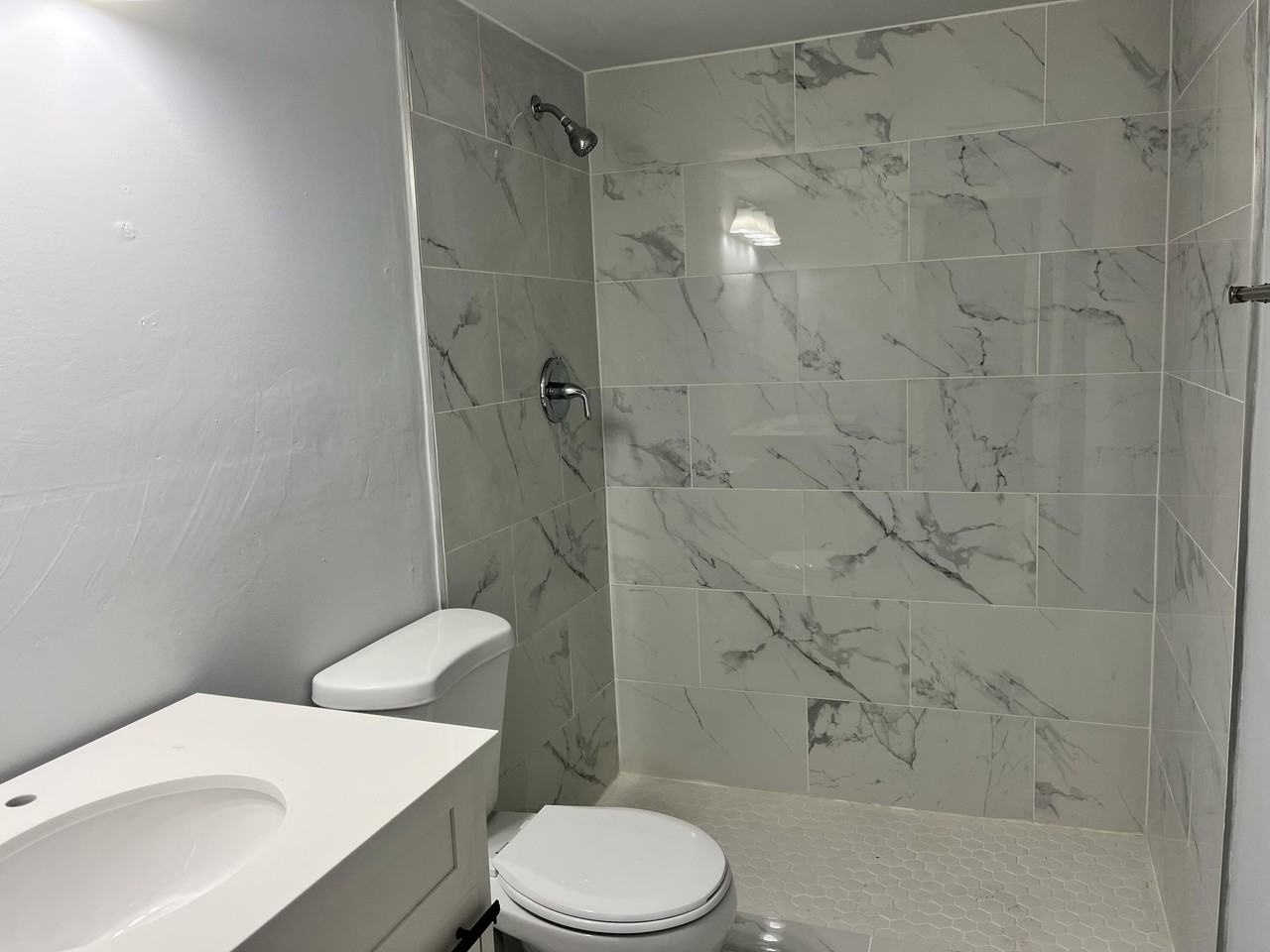 1195 Nw 16th Ave #1195-6 - Photo 7 of 8