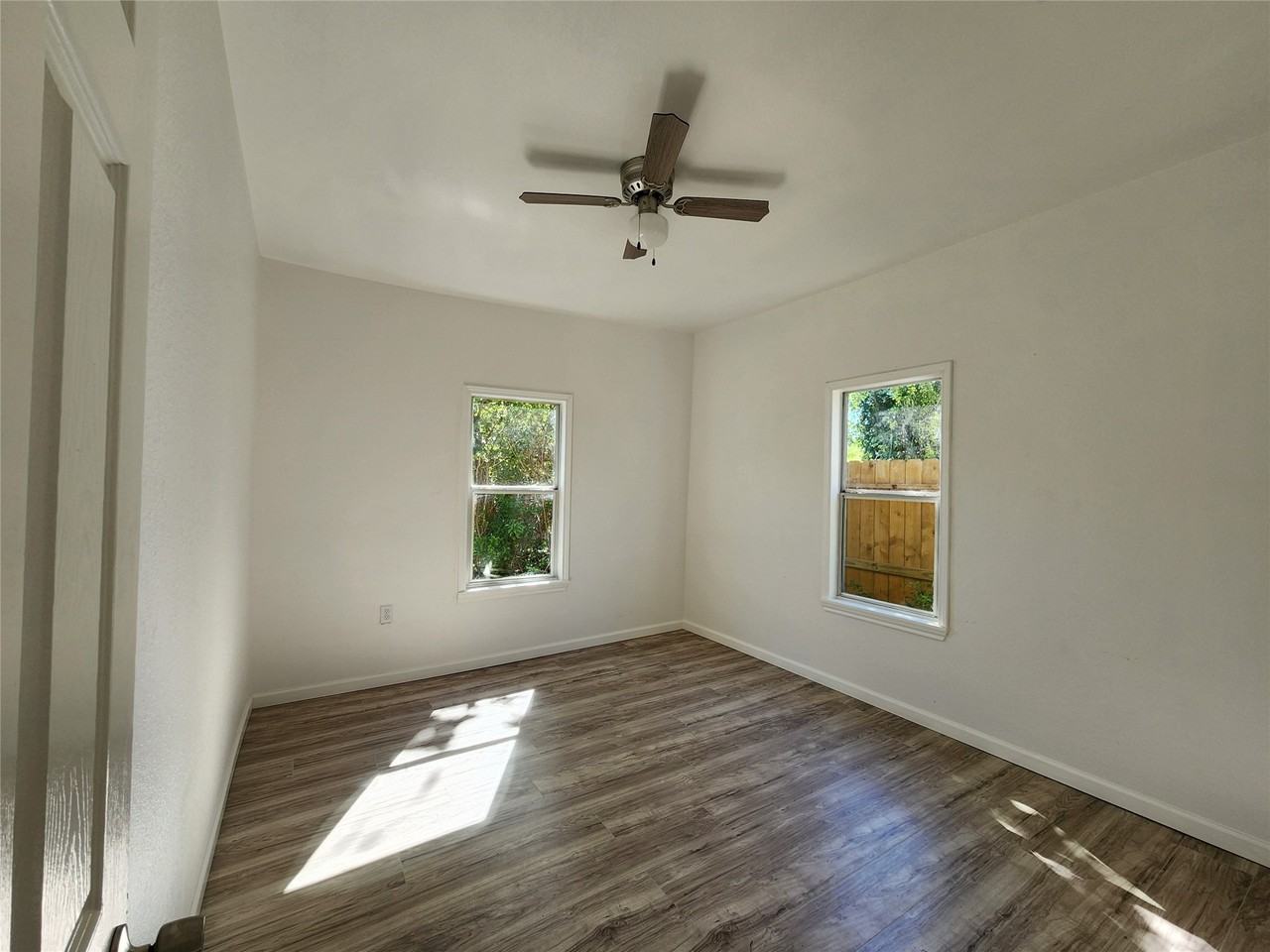 2706 1/2 Berry St #2706 - Photo 3 of 14