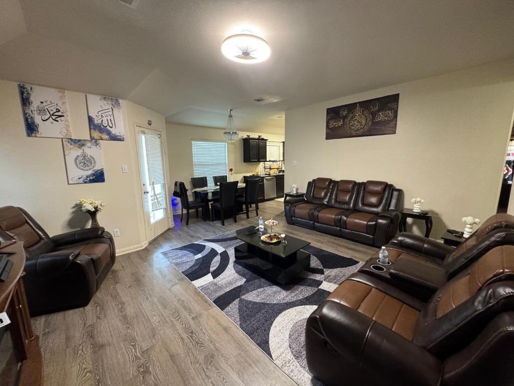 13409 Pine Needle St #13409 - Photo 3 of 12