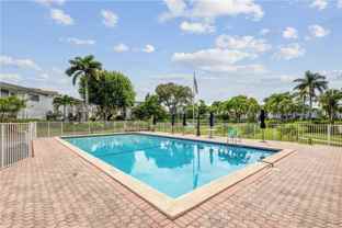 1025 Se 15th St - Photo 1 of 1