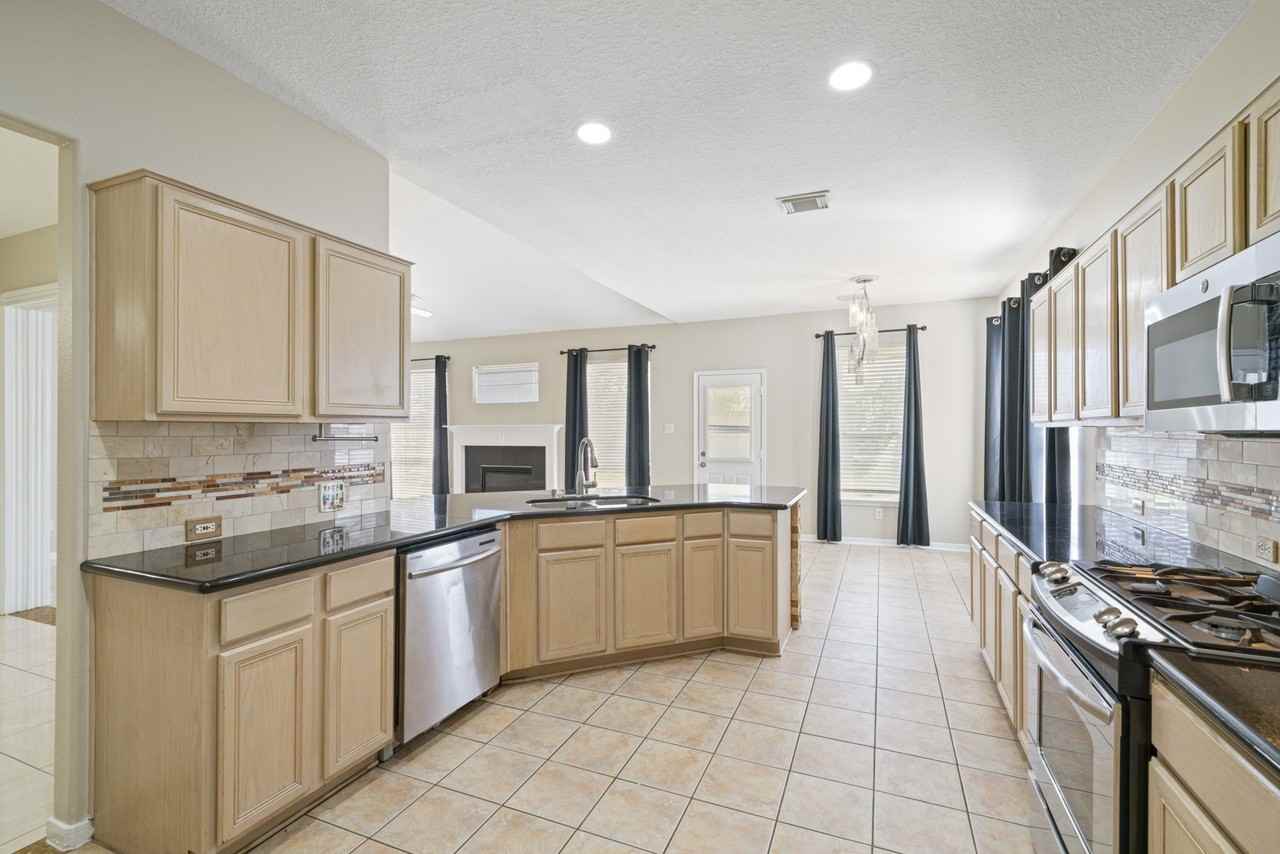 13403 Scarab Dr #13403 - Photo 5 of 35