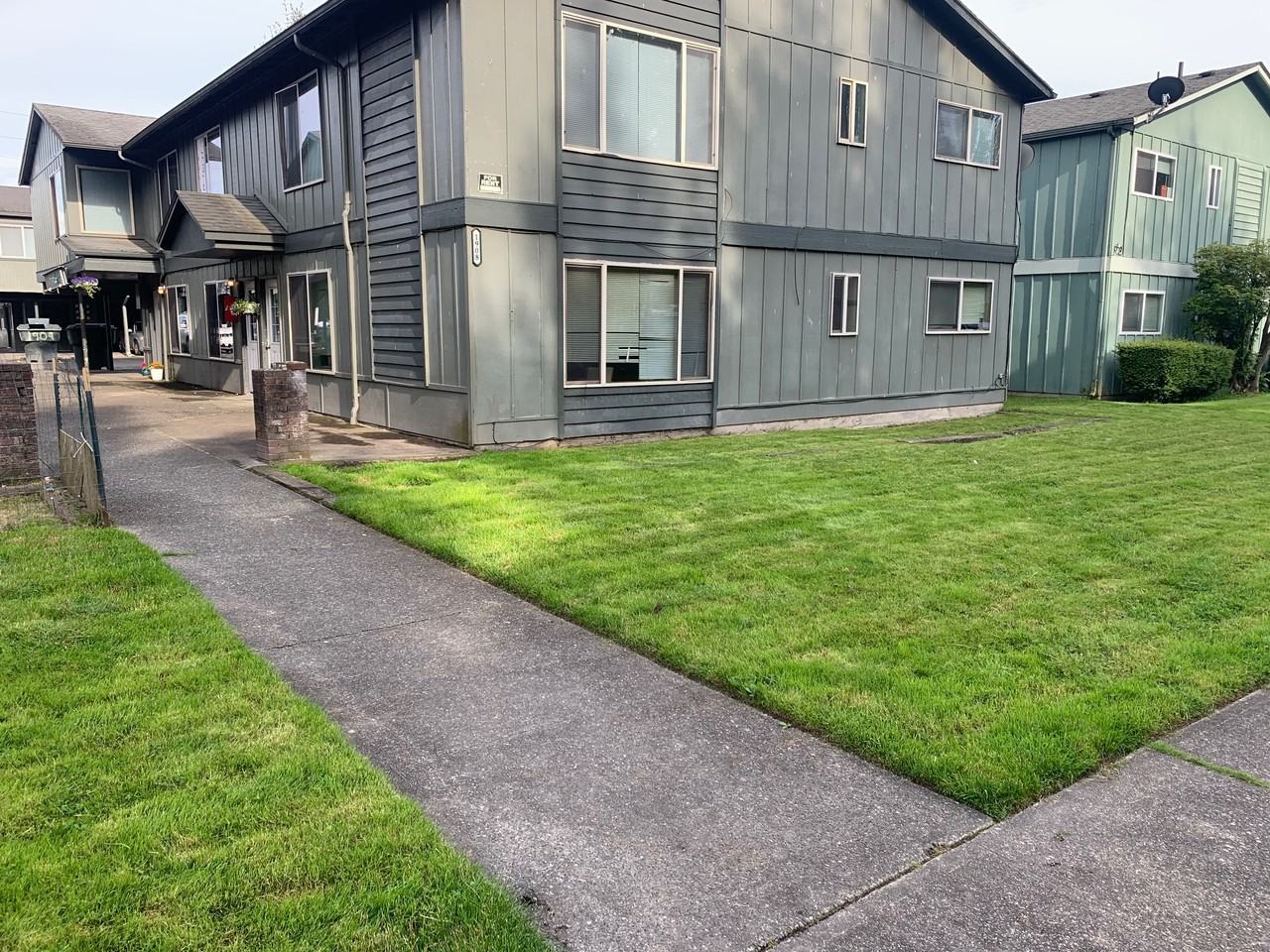 1908 Dorothy Ave - Photo 4 of 25