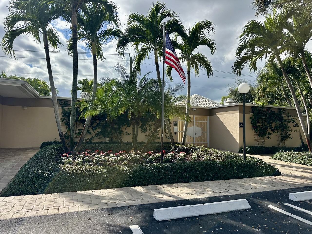 6 Concourse Dr #6A - Photo 4 of 49