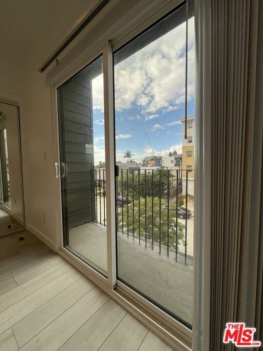 246 N Dillon St #246-246 - Photo 7 of 24