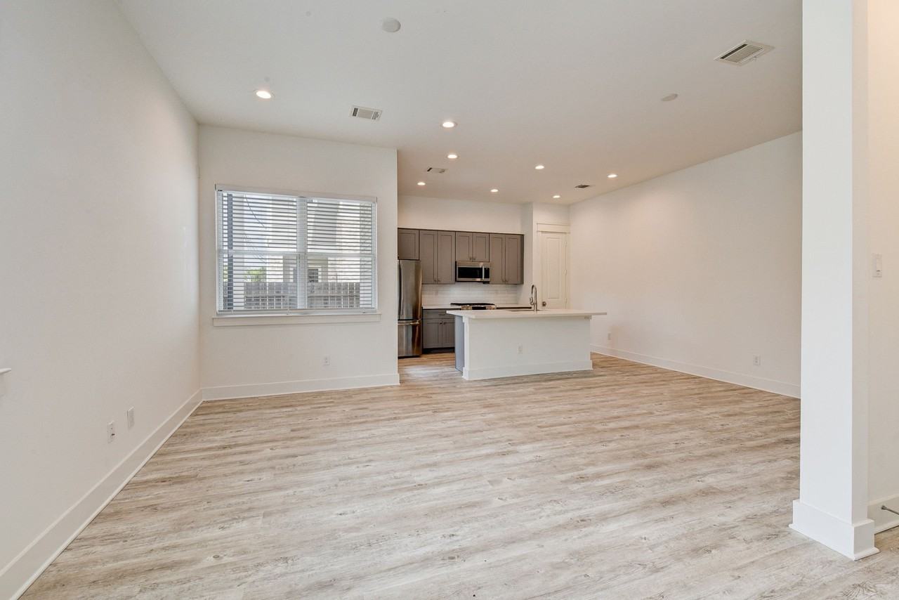 3506 Oak Forest Grove Dr #3506 - Photo 4 of 48