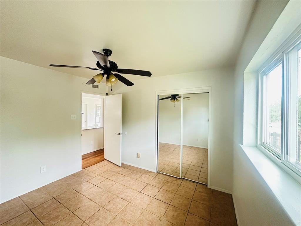 1814 Woodbury #1814 - Photo 4 of 27