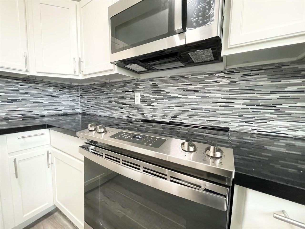 2036 2036 County Road 3434N North #2036 - Photo 6 of 36