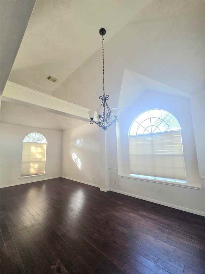 107 High Meadows Dr #107 - Photo 3 of 31