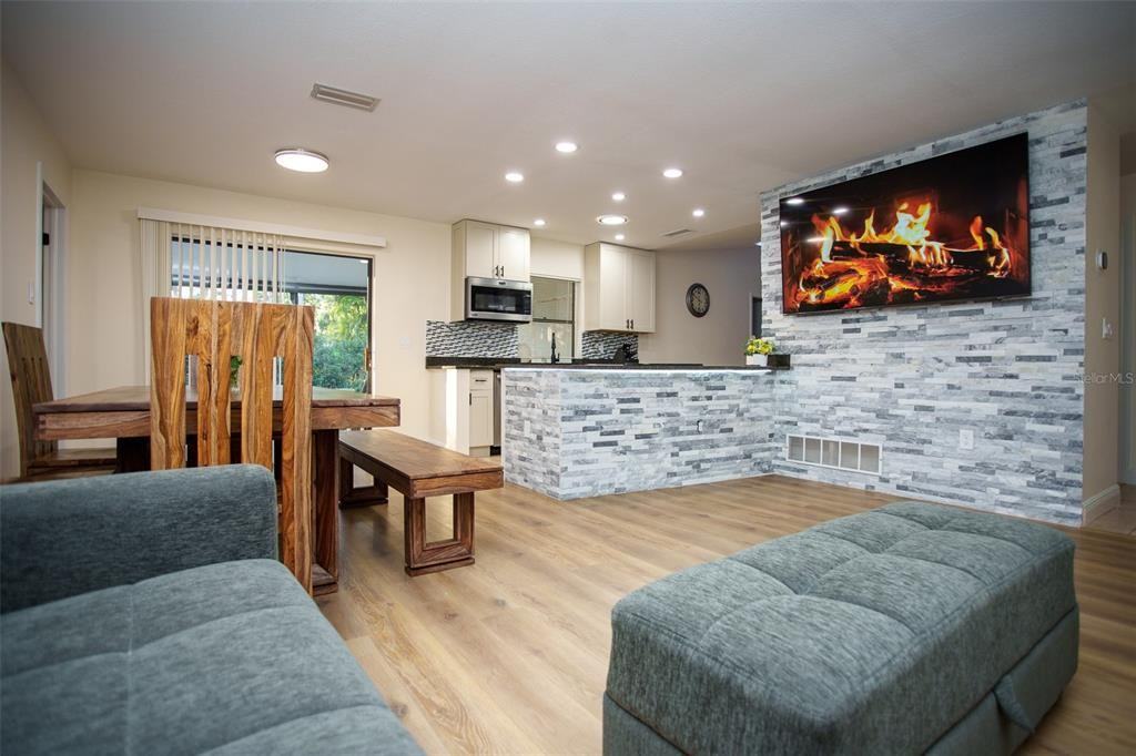 2719 Forest Knoll Dr #2719