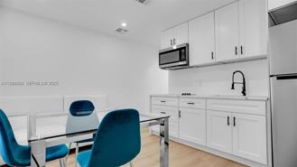 32 Sw 9th St #32-3 - Photo 1 of 1