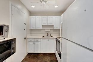 3040 Ne 16th Ave - Photo 1 of 1