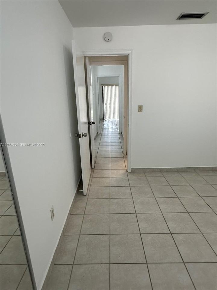 6346 Sw 136th Ct #6346107H - Photo 4 of 19