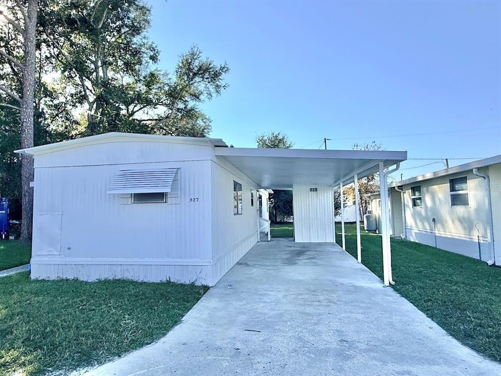 927 Village Dr #927 - Photo 3 of 8