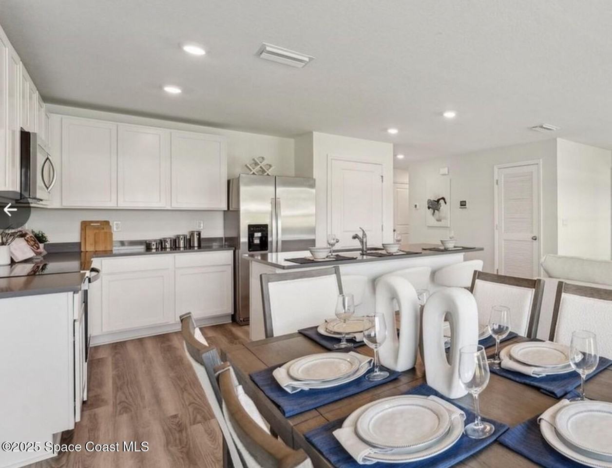 8431 Clearway Dr #8431 - Photo 3 of 20